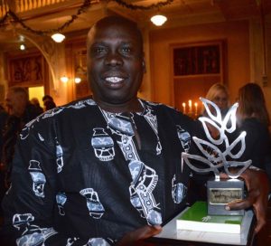 William Ongoro fik LIVIAprisen 2016 for under stor personlig risiko at nå det næsten umulige: bygge bro, bringe stridende lokalsamfund sammen til dialog og forsone tidligere fjender.